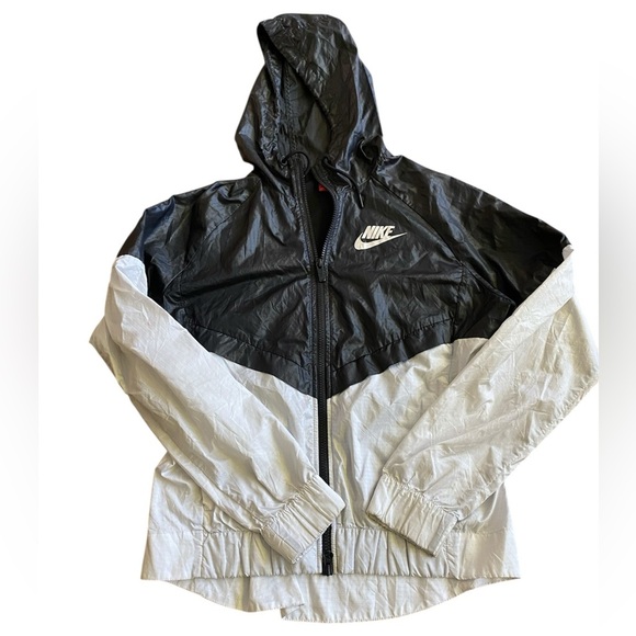 Nike Black and White Windbreaker Jacket - Picture 1 of 7